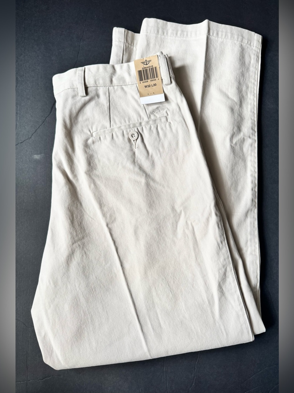 Men's Classic Straight‑Leg Docker Pants in Off‑White Size 32/30